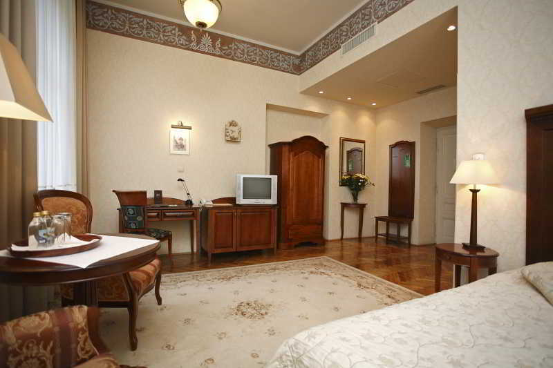 Ostoya Palace Hotel Krakow Exterior photo