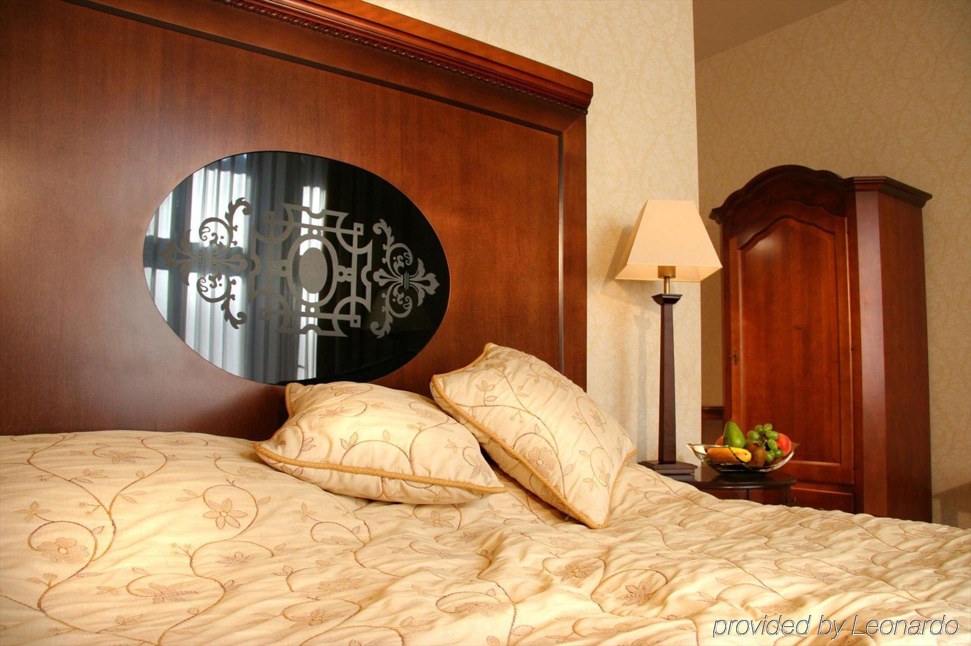Ostoya Palace Hotel Krakow Room photo