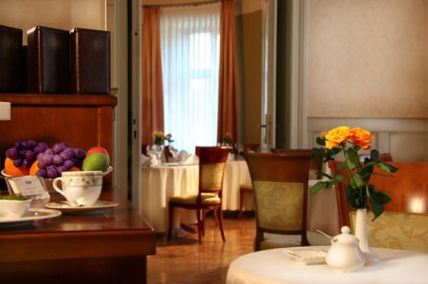 Ostoya Palace Hotel Krakow Exterior photo